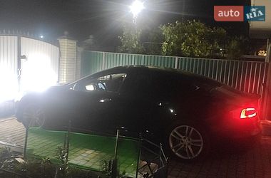 Лифтбек Tesla Model S 2013 в Коломые
