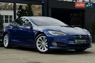Лифтбек Tesla Model S 2018 в Киеве