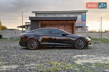 Ліфтбек Tesla Model S 2017 в Луцьку
