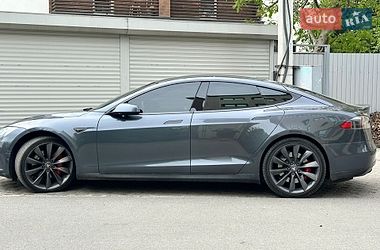 Лифтбек Tesla Model S 2014 в Вышгороде