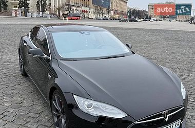 Лифтбек Tesla Model S 2015 в Харькове