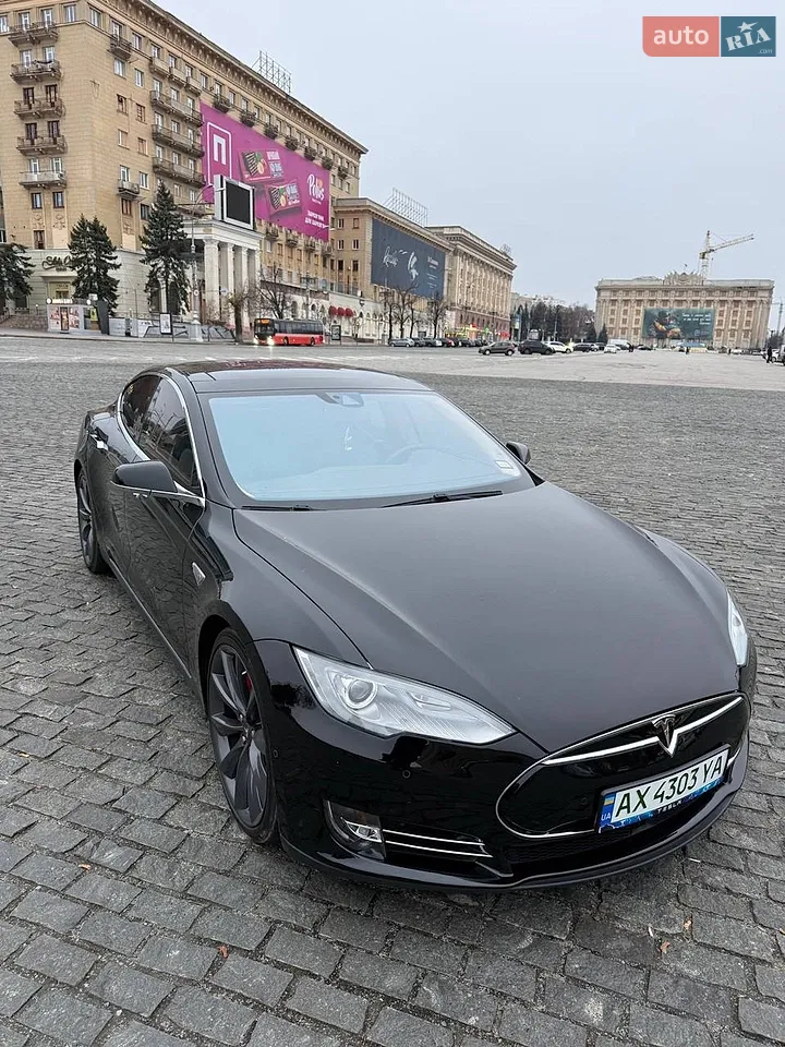2015 Tesla Model S - мініатюра 15