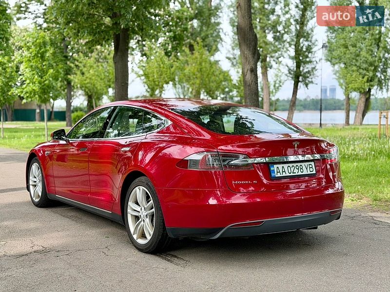 Ліфтбек Tesla Model S 2014 в Києві фото 8 Ліфтбек Tesla Model S 2014 в Києві