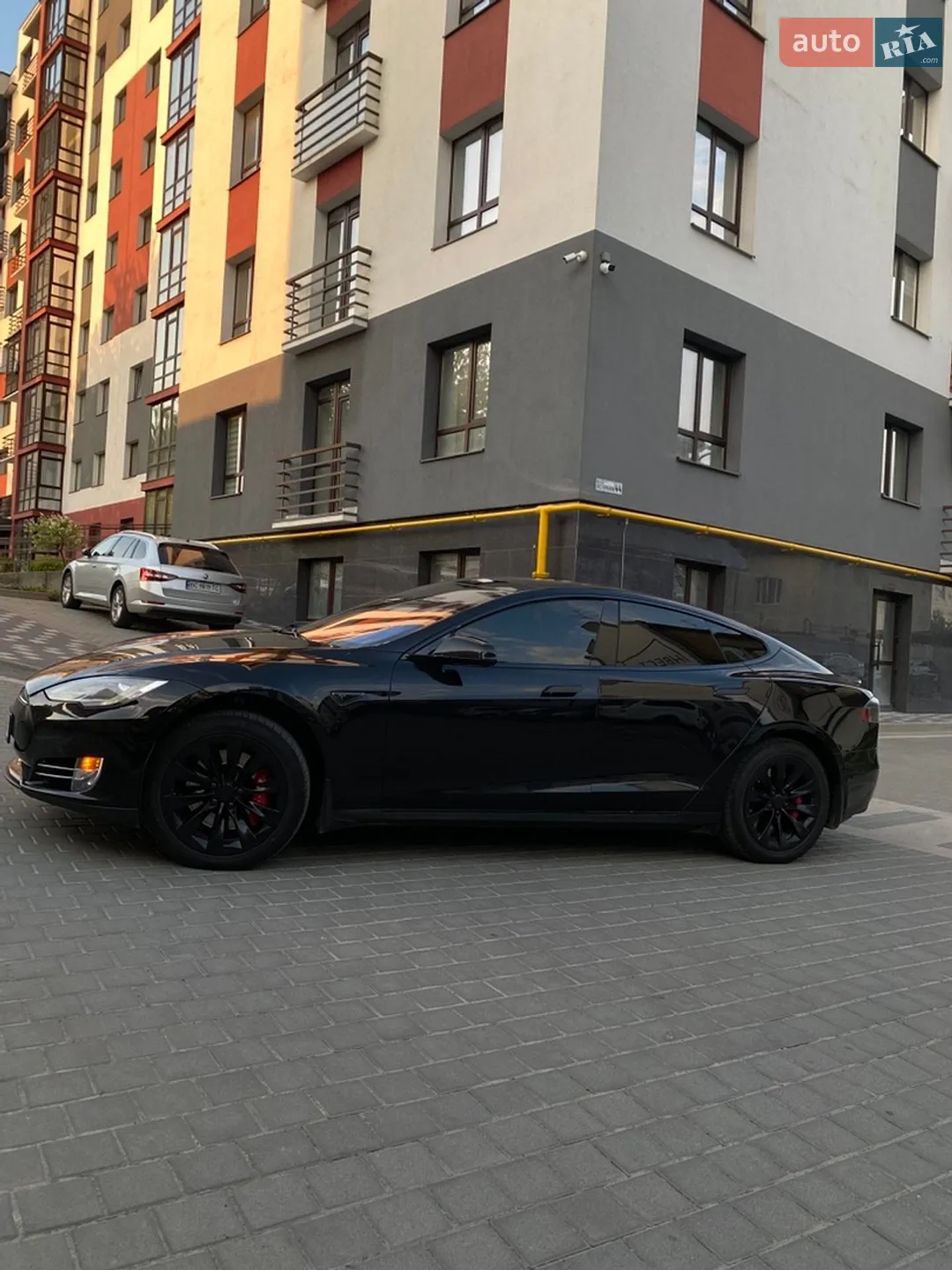 2014 Tesla Model S - мініатюра 13