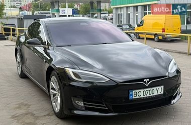 Ліфтбек Tesla Model S 2018 в Львові