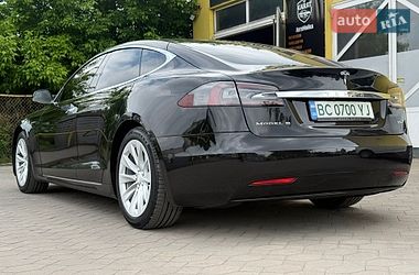Ліфтбек Tesla Model S 2018 в Львові
