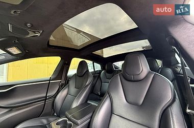Ліфтбек Tesla Model S 2018 в Львові