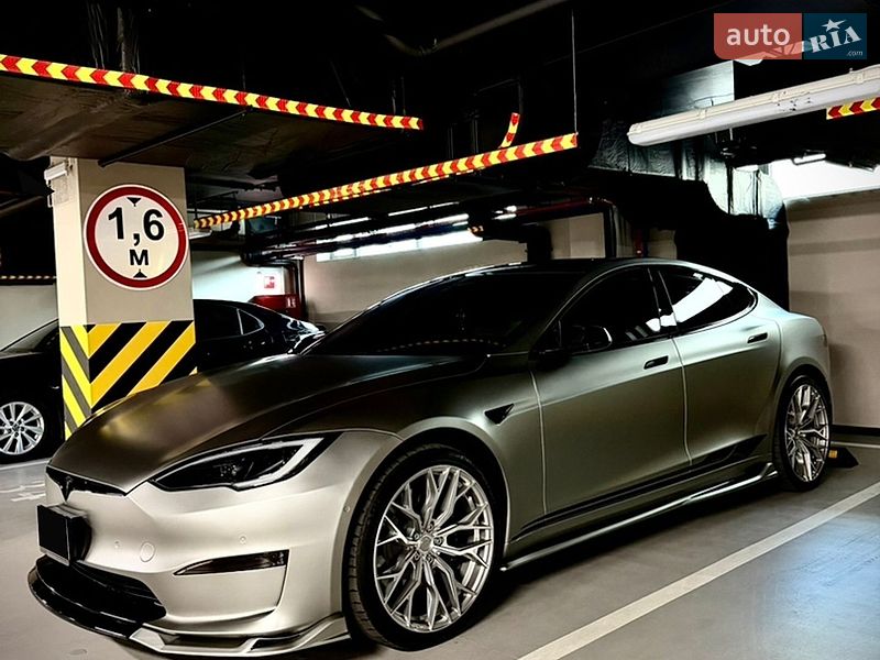 Ліфтбек Tesla Model S 2021 в Одесі