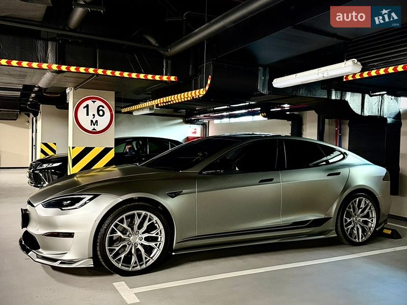 Ліфтбек Tesla Model S 2021 в Одесі