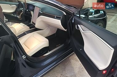 Лифтбек Tesla Model S 2017 в Борисполе
