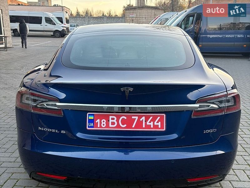 Ліфтбек Tesla Model S 2018 в Рівному фото 8 Ліфтбек Tesla Model S 2018 в Рівному