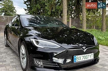 Лифтбек Tesla Model S 2018 в Староконстантинове