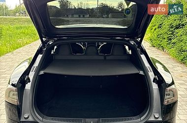 Лифтбек Tesla Model S 2018 в Староконстантинове