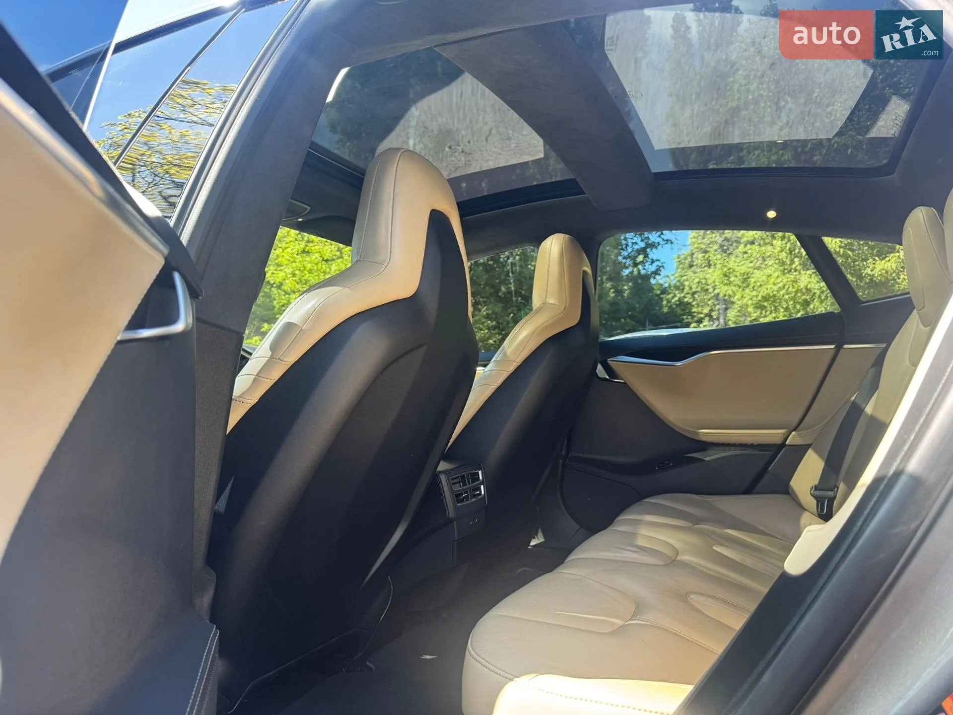 2015 Tesla Model S - мініатюра 6