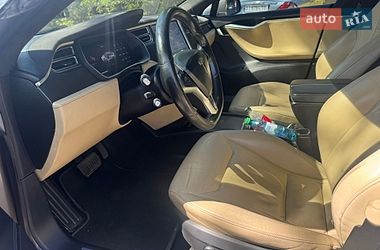 Лифтбек Tesla Model S 2015 в Киеве фото 11 Лифтбек Tesla Model S 2015 в Киеве