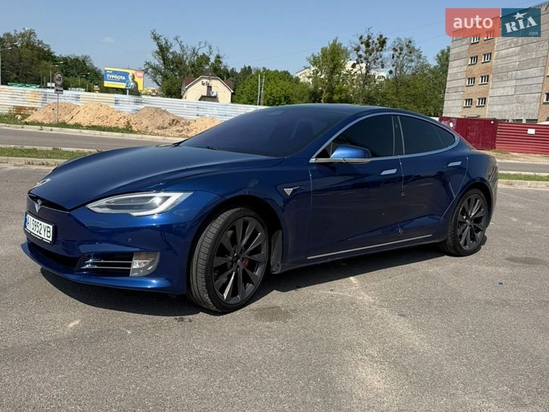 Лифтбек Tesla Model S 2019 в Броварах