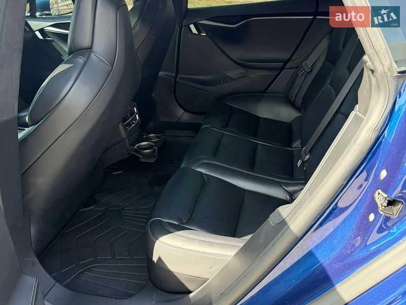 Лифтбек Tesla Model S 2019 в Броварах