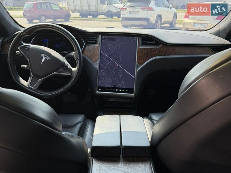 Лифтбек Tesla Model S 2019 в Броварах