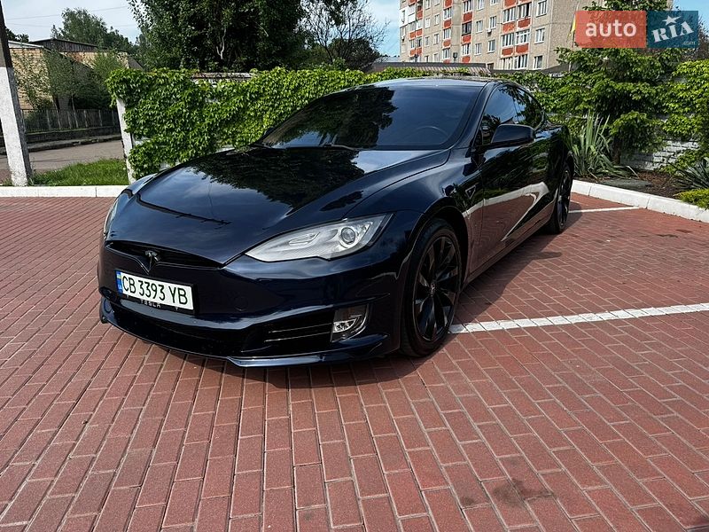 Tesla Model S 2013
