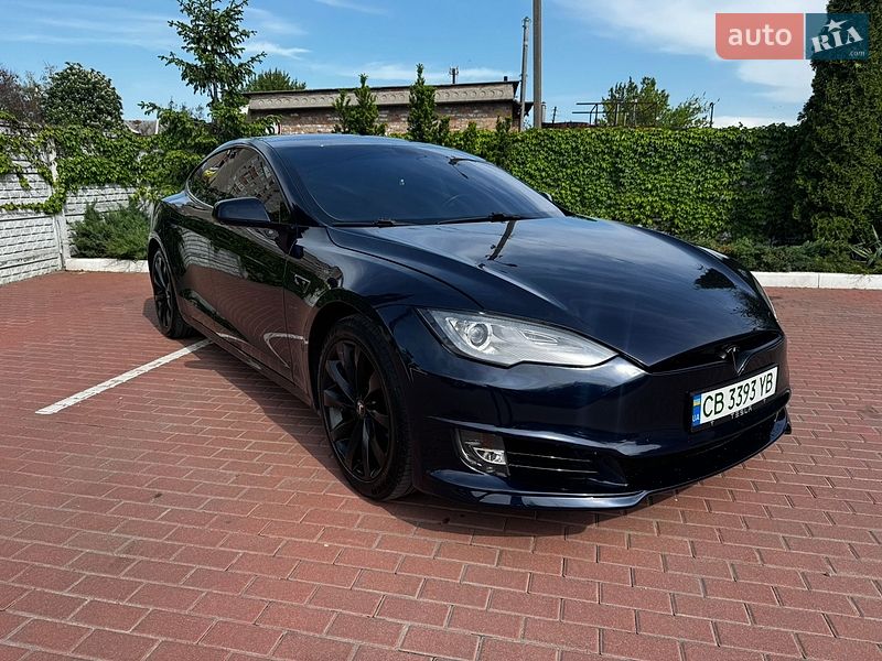 Лифтбек Tesla Model S 2013 в Киеве фото 3 Лифтбек Tesla Model S 2013 в Киеве