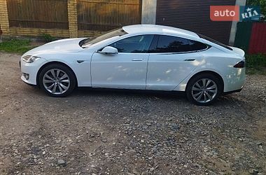 Лифтбек Tesla Model S 2014 в Хмельницком фото 2 Лифтбек Tesla Model S 2014 в Хмельницком