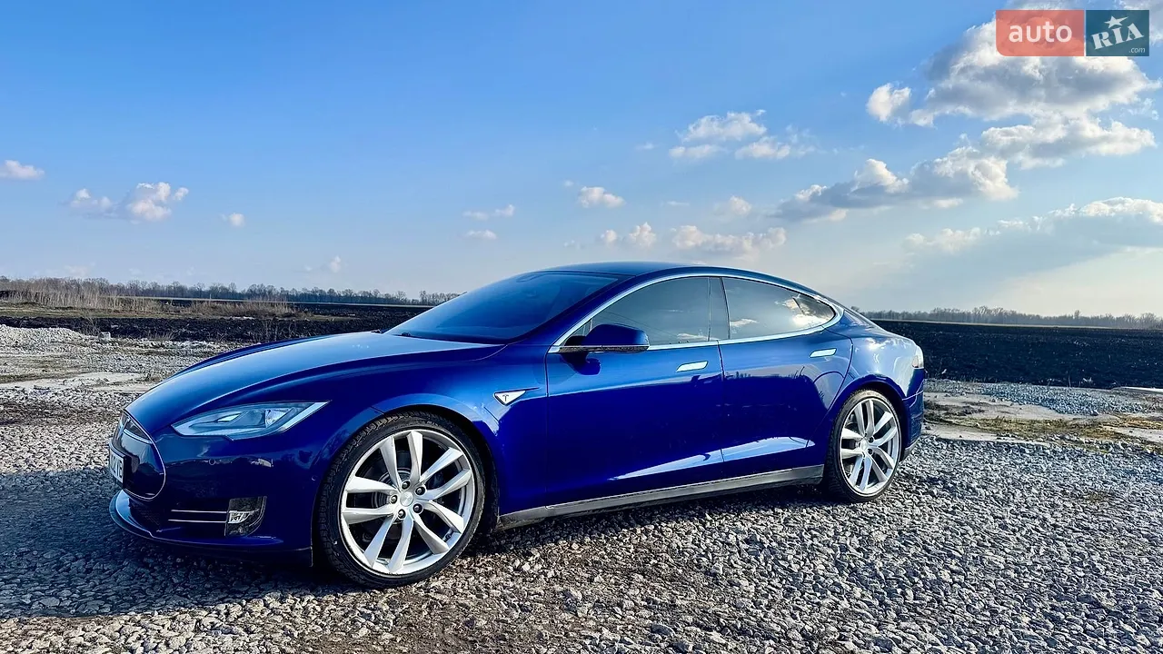 2015 Tesla Model S - мініатюра 19