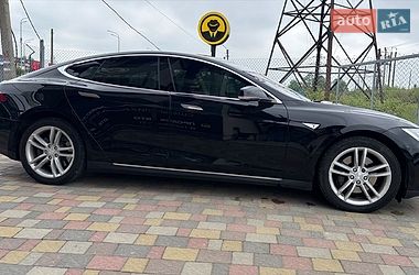 Ліфтбек Tesla Model S 2015 в Стрию фото 8 Ліфтбек Tesla Model S 2015 в Стрию