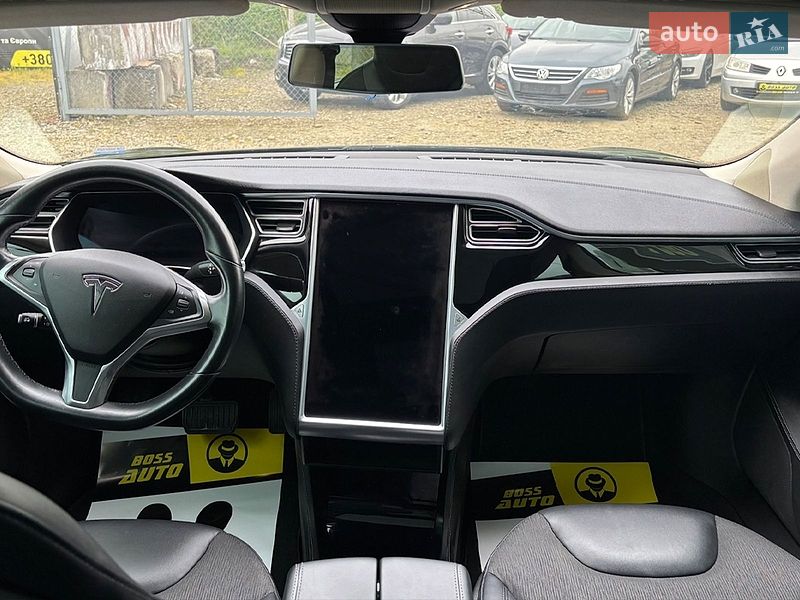 Ліфтбек Tesla Model S 2015 в Стрию фото 12 Ліфтбек Tesla Model S 2015 в Стрию
