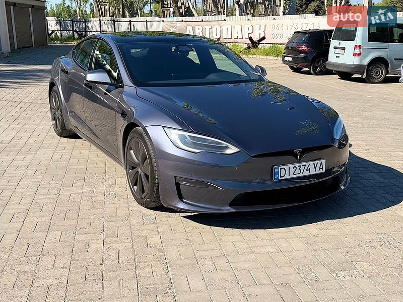 Ліфтбек Tesla Model S 2021 в Дніпрі