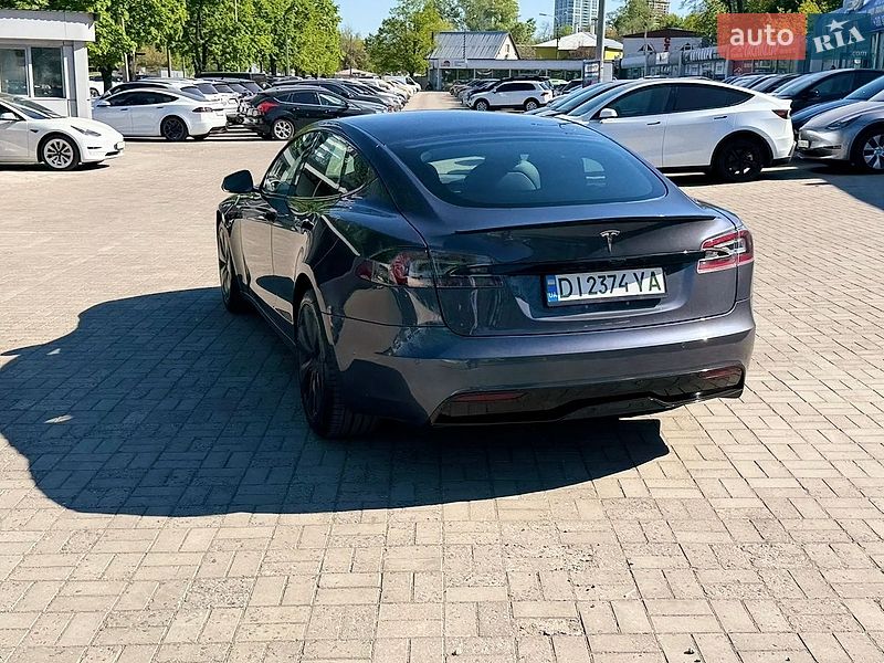 Ліфтбек Tesla Model S 2021 в Дніпрі