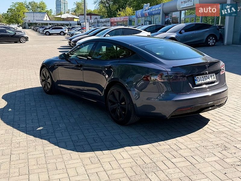 Ліфтбек Tesla Model S 2021 в Дніпрі фото 13 Ліфтбек Tesla Model S 2021 в Дніпрі