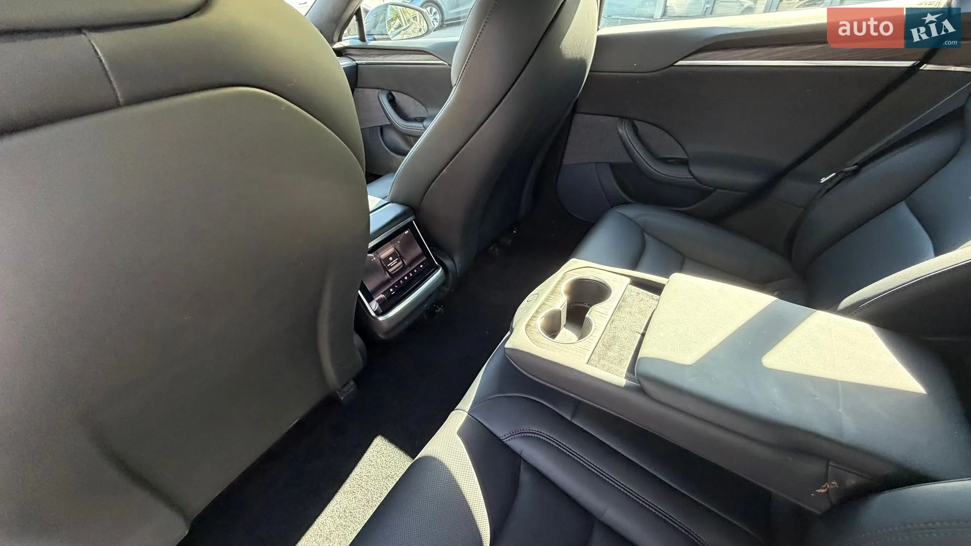 2021 Tesla Model S - мініатюра 20