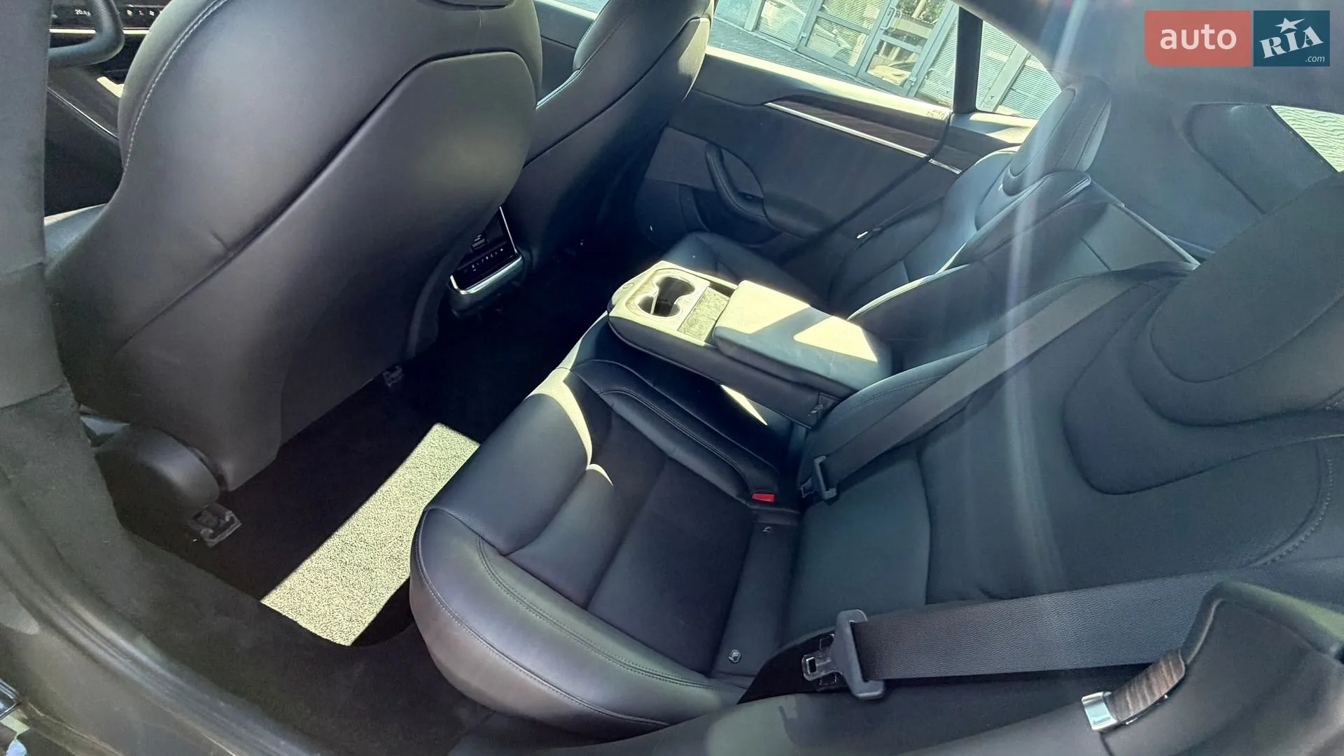 2021 Tesla Model S - мініатюра 21