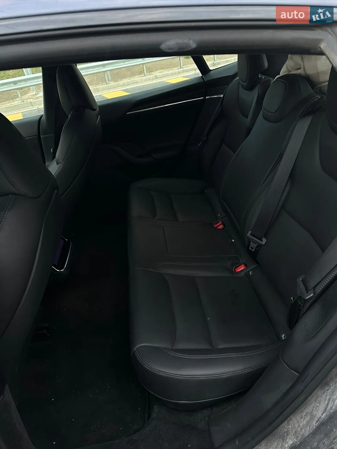 2021 Tesla Model S - мініатюра 19