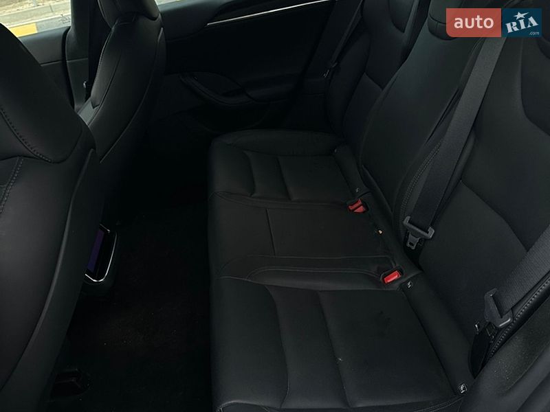 Ліфтбек Tesla Model S 2021 в Костопілі фото 19 Ліфтбек Tesla Model S 2021 в Костопілі