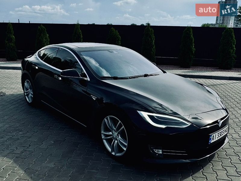 Tesla Model S 2016
