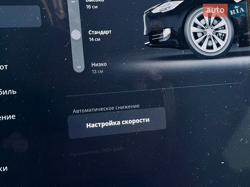 Ліфтбек Tesla Model S 2016 в Дніпрі