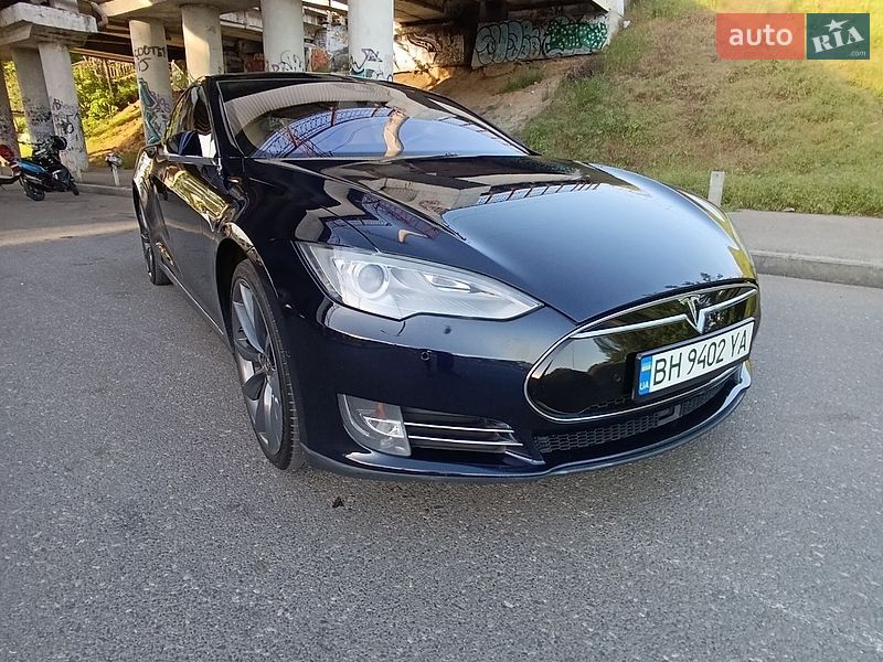 Лифтбек Tesla Model S 2014 в Одессе