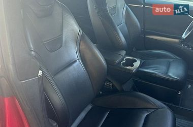Ліфтбек Tesla Model S 2016 в Львові