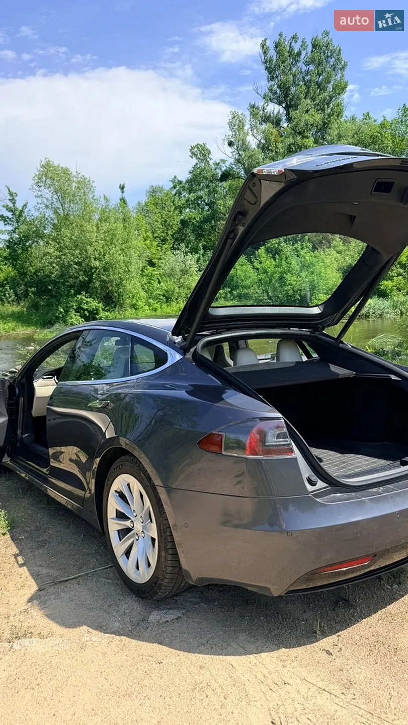 2017 Tesla Model S - мініатюра 9