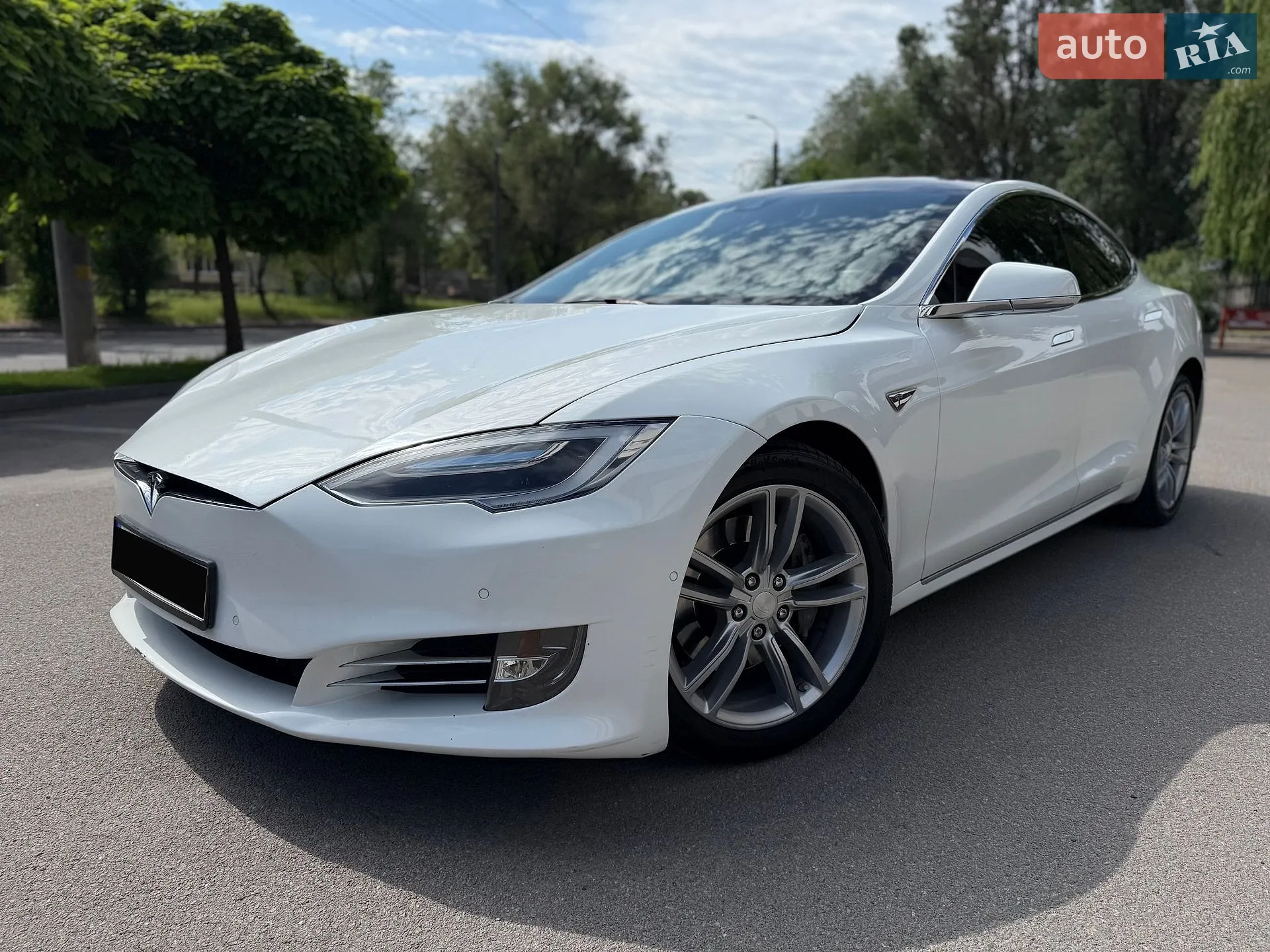 2014 Tesla Model S - мініатюра 2