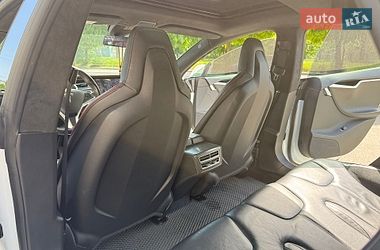 Ліфтбек Tesla Model S 2014 в Дніпрі