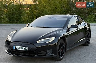Ліфтбек Tesla Model S 2015 в Львові фото 3 Ліфтбек Tesla Model S 2015 в Львові