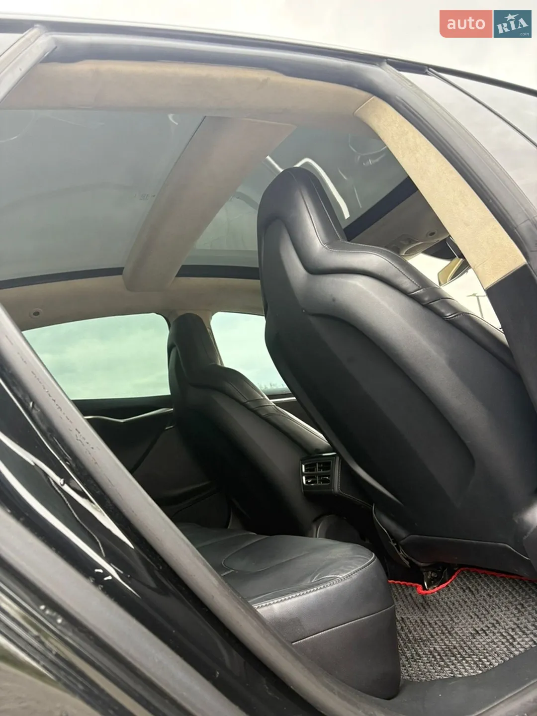 2015 Tesla Model S - мініатюра 13