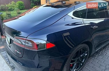 Ліфтбек Tesla Model S 2015 в Києві