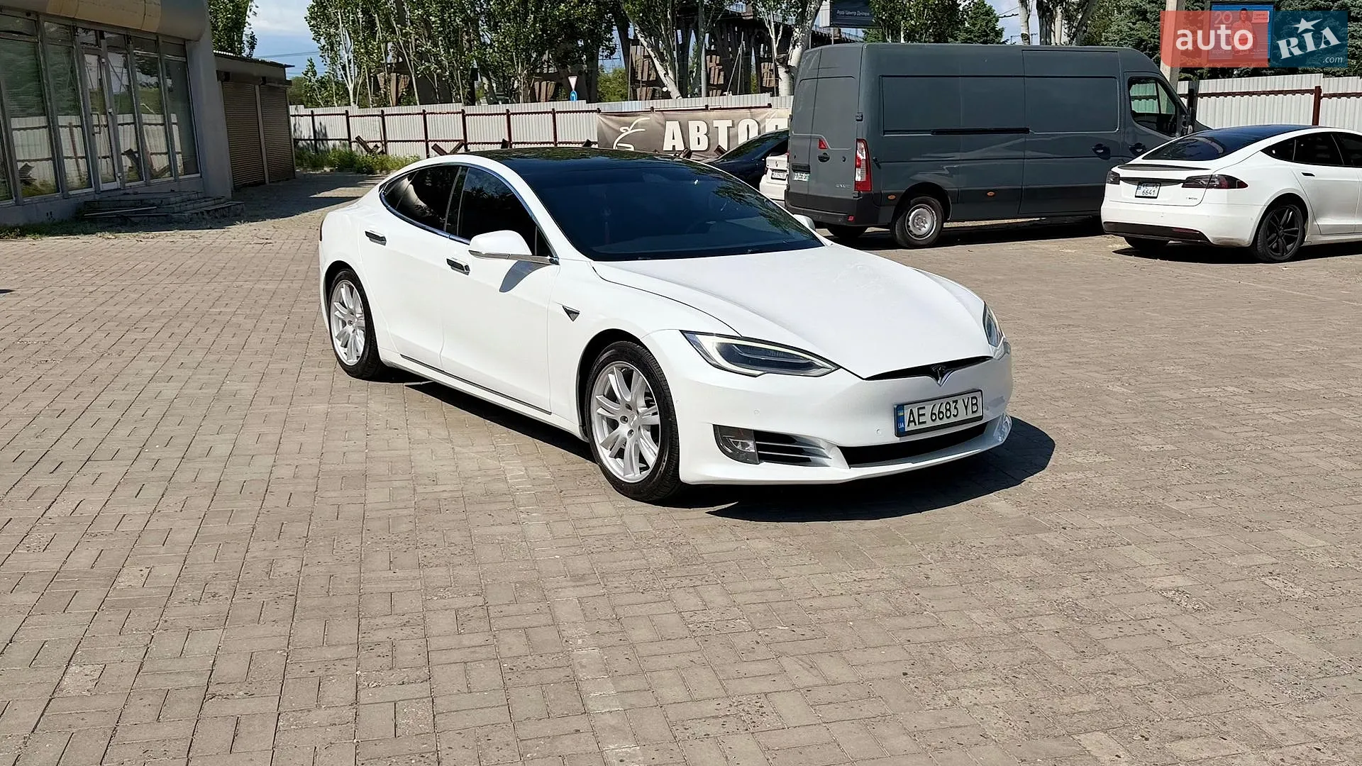 2020 Tesla Model S - мініатюра 5