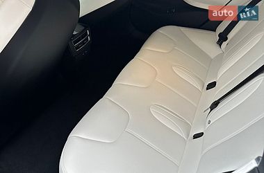 Лифтбек Tesla Model S 2017 в Кривом Роге