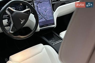 Лифтбек Tesla Model S 2017 в Кривом Роге