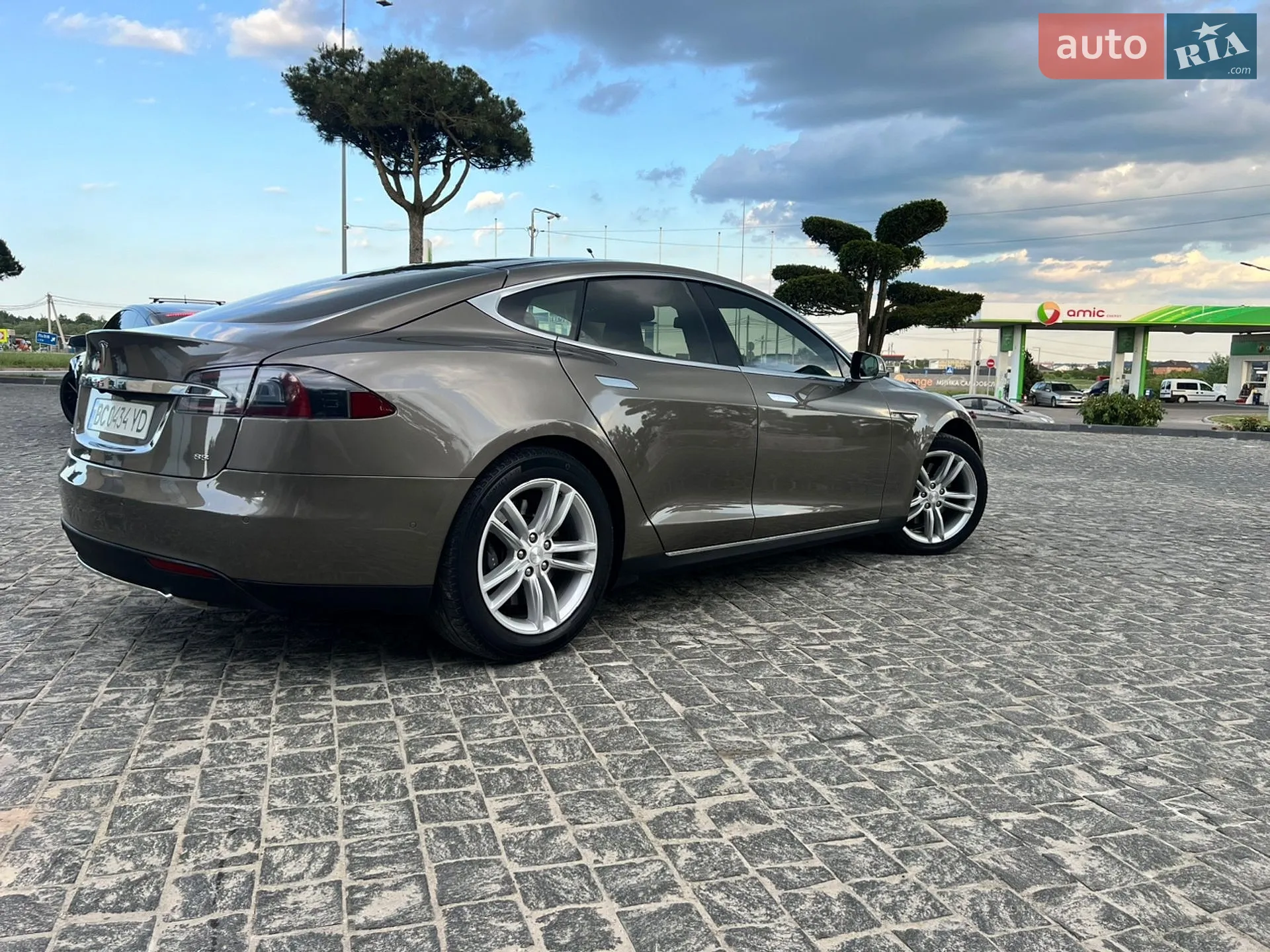 2015 Tesla Model S - мініатюра 8
