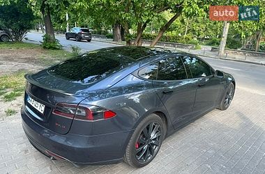 Лифтбек Tesla Model S 2014 в Киеве